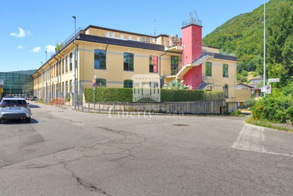 ufficio in vendita a Villanuova sul Clisi