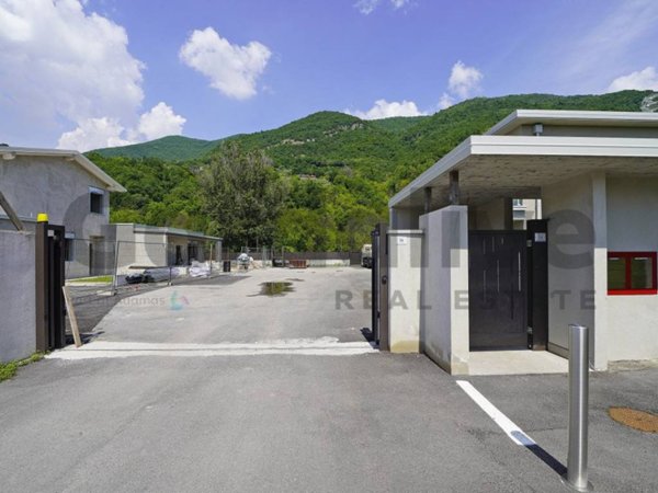 casa indipendente in vendita a Villanuova sul Clisi