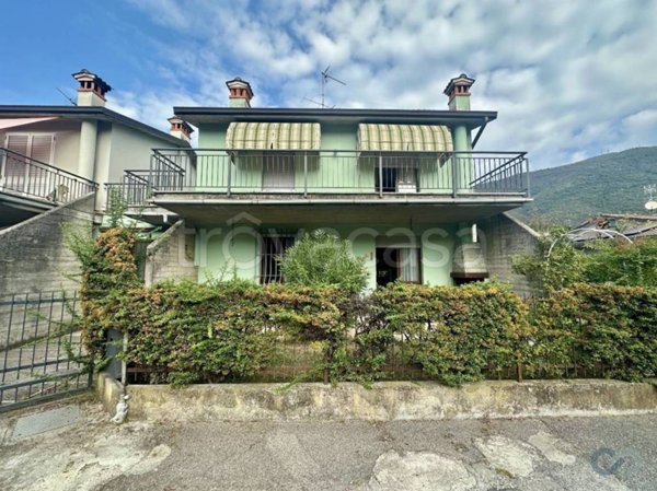 casa indipendente in vendita a Villanuova sul Clisi