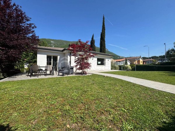 casa indipendente in vendita a Villanuova sul Clisi