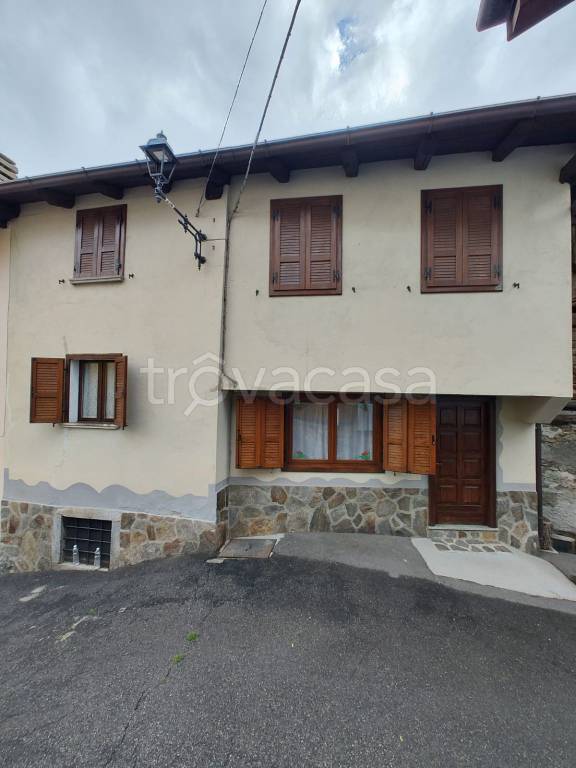 appartamento in vendita a Vione