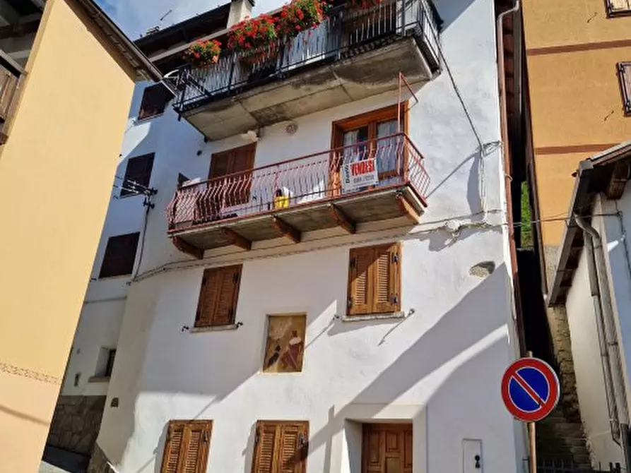 appartamento in vendita a Vione in zona Canè