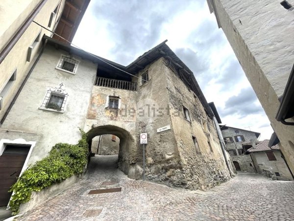 casa indipendente in vendita a Vione in zona Canè