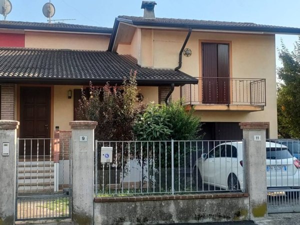 casa indipendente in vendita a Visano
