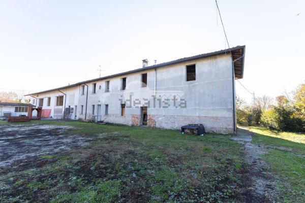 casa indipendente in vendita a Visano