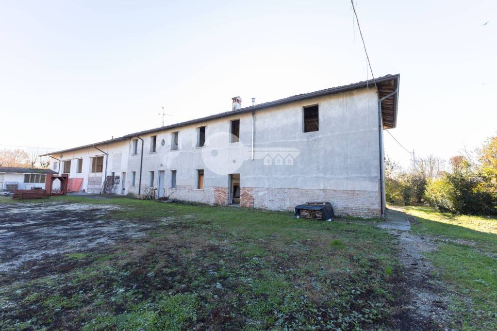 casa indipendente in vendita a Visano