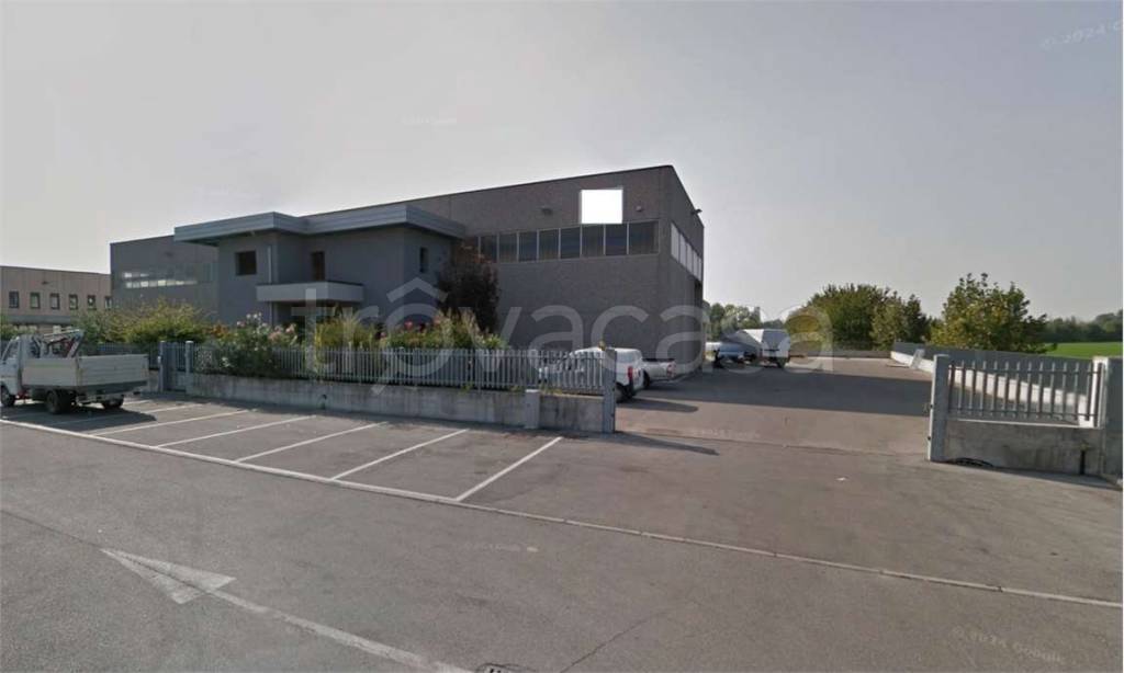 locale commerciale in vendita a Visano