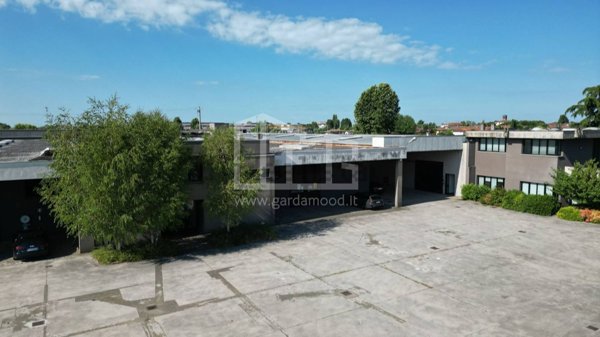 locale commerciale in vendita a Visano