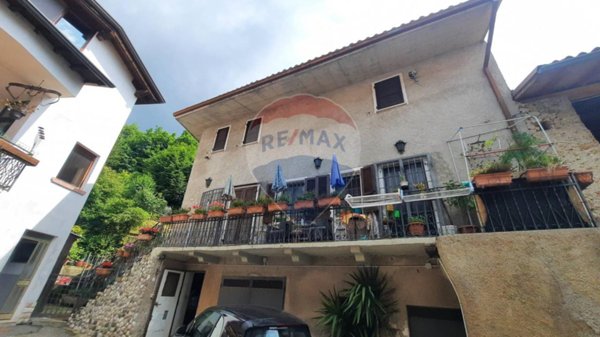 casa indipendente in vendita a Vobarno in zona Carvanno