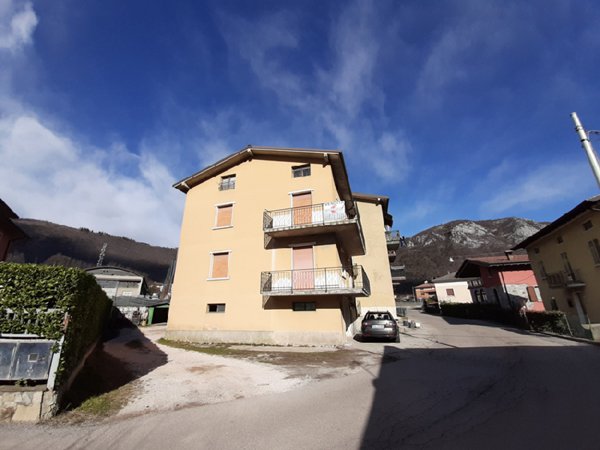 casa indipendente in vendita a Vobarno in zona Carpeneda