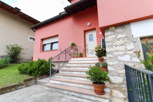 appartamento in vendita a Vobarno in zona Teglie