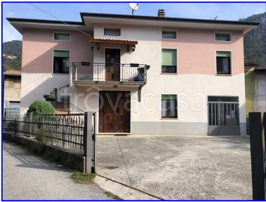 appartamento in vendita a Vobarno in zona Carpeneda