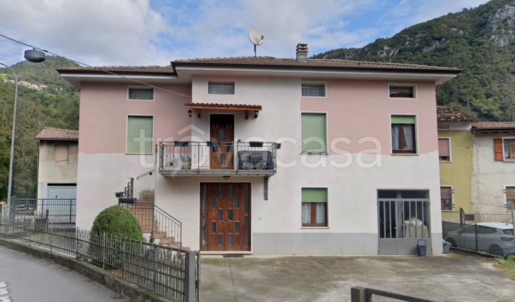 appartamento in vendita a Vobarno in zona Carpeneda