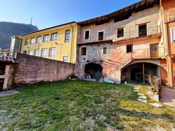 casa indipendente in vendita a Vobarno in zona Pompegnino
