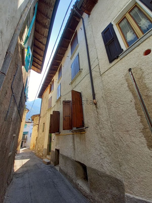 casa indipendente in vendita a Vobarno in zona Degagna