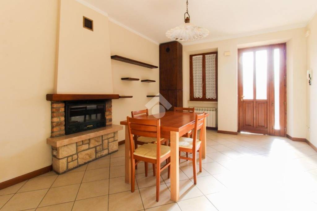 appartamento in vendita a Vobarno in zona Pompegnino