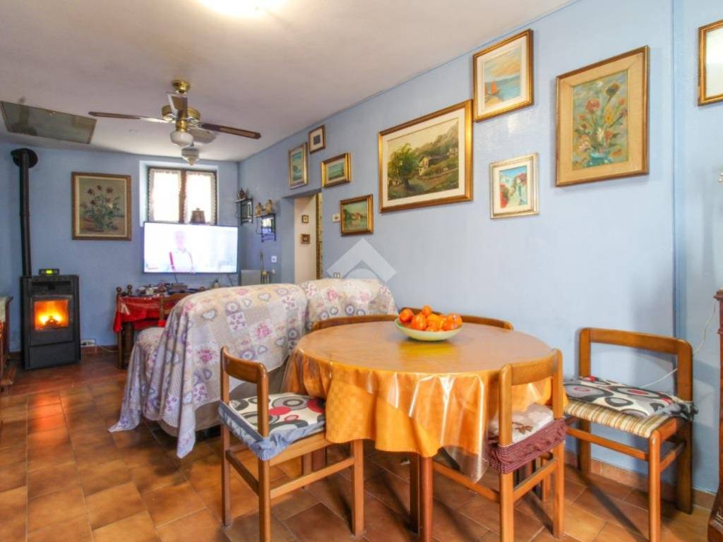 casa indipendente in vendita a Vobarno in zona Carvanno