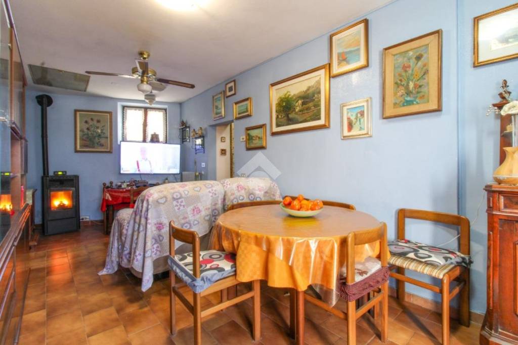 casa indipendente in vendita a Vobarno in zona Carvanno