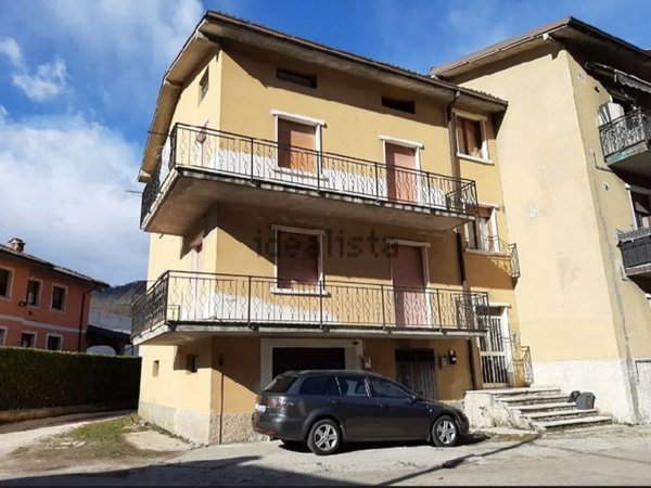 casa indipendente in vendita a Vobarno in zona Carpeneda