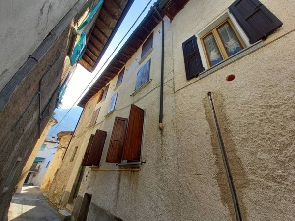 appartamento in vendita a Vobarno in zona Degagna