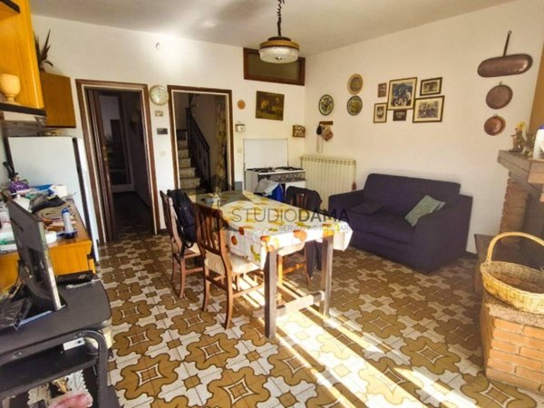 casa indipendente in vendita a Vobarno in zona Carvanno