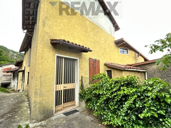 appartamento in vendita a Vobarno in zona Collio