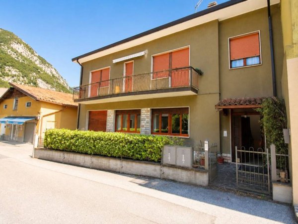casa indipendente in vendita a Vobarno in zona Carpeneda