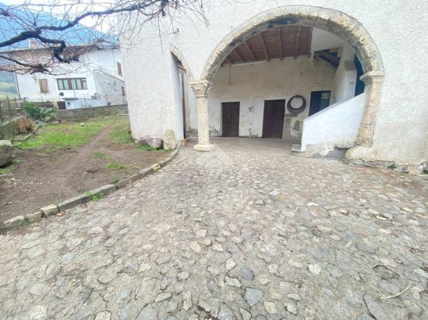 casa indipendente in vendita a Zone