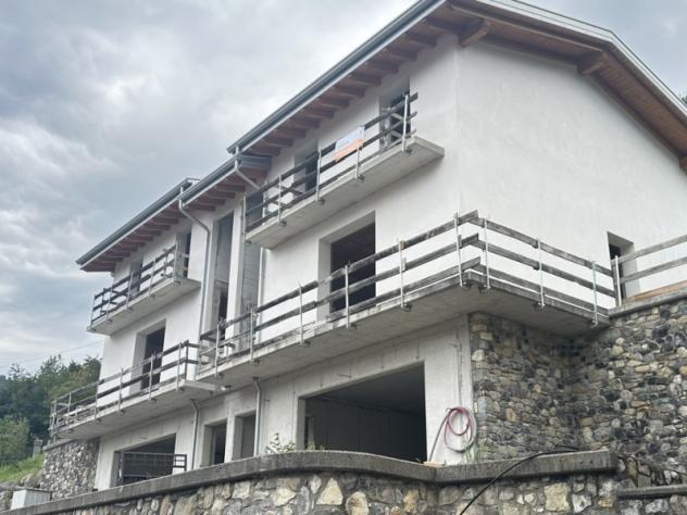 casa indipendente in vendita a Zone