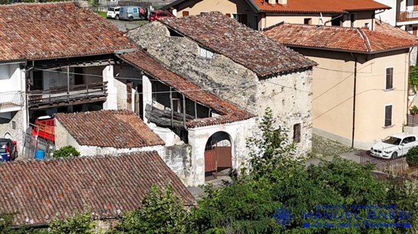 casa indipendente in vendita a Zone
