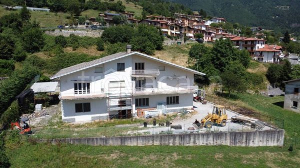 casa indipendente in vendita a Zone