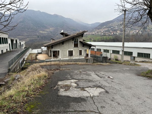 casa indipendente in vendita a Zone