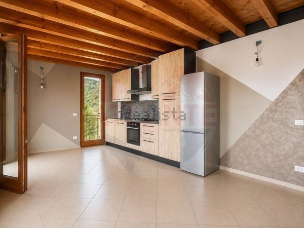 appartamento in vendita a Zone