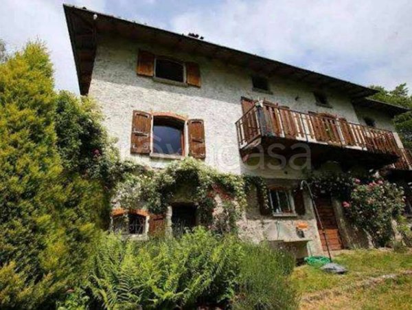 casa indipendente in vendita a Zone