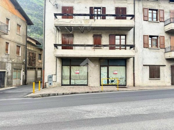 negozio in vendita a Piancogno in zona Piamborno