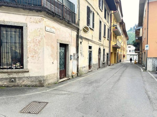 locale commerciale in vendita a Piancogno in zona Cogno