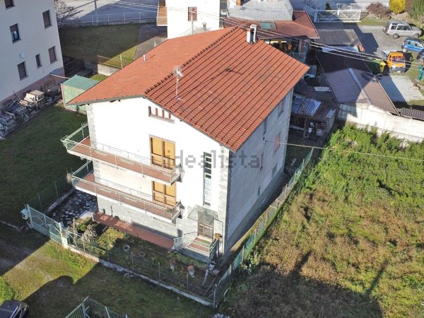 casa indipendente in vendita a Piancogno in zona Cogno