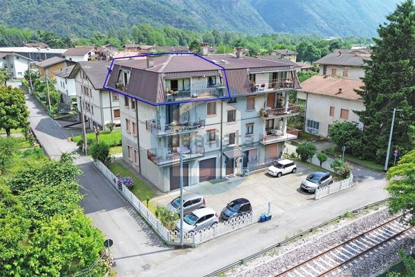 appartamento in vendita a Piancogno in zona Piamborno