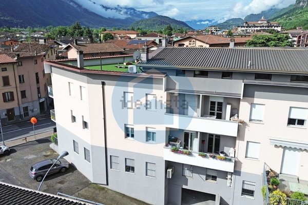 appartamento in vendita a Piancogno in zona Piamborno