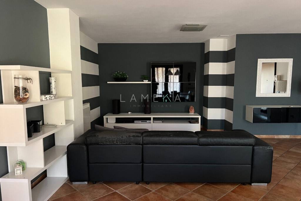 appartamento in vendita a Piancogno in zona Piamborno