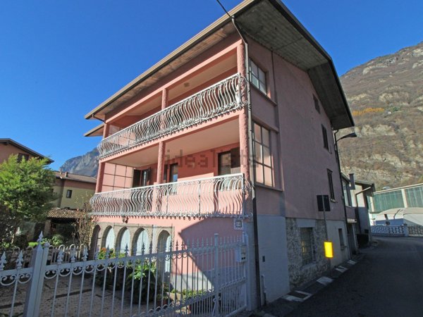 appartamento in vendita a Piancogno in zona Piamborno