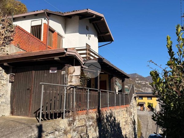 casa indipendente in vendita a Piancogno in zona Piamborno