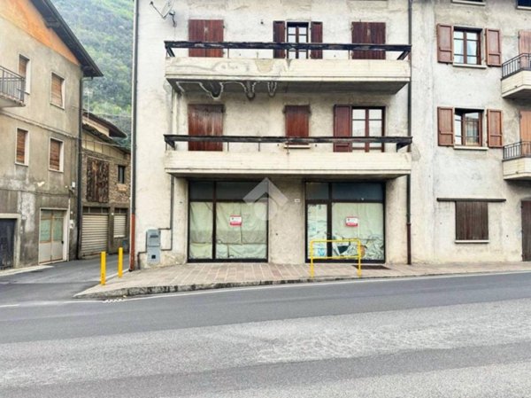 negozio in vendita a Piancogno in zona Cogno