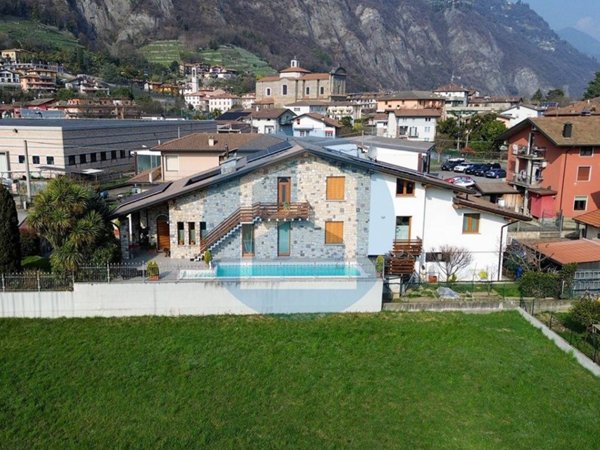 casa indipendente in vendita a Piancogno in zona Piamborno