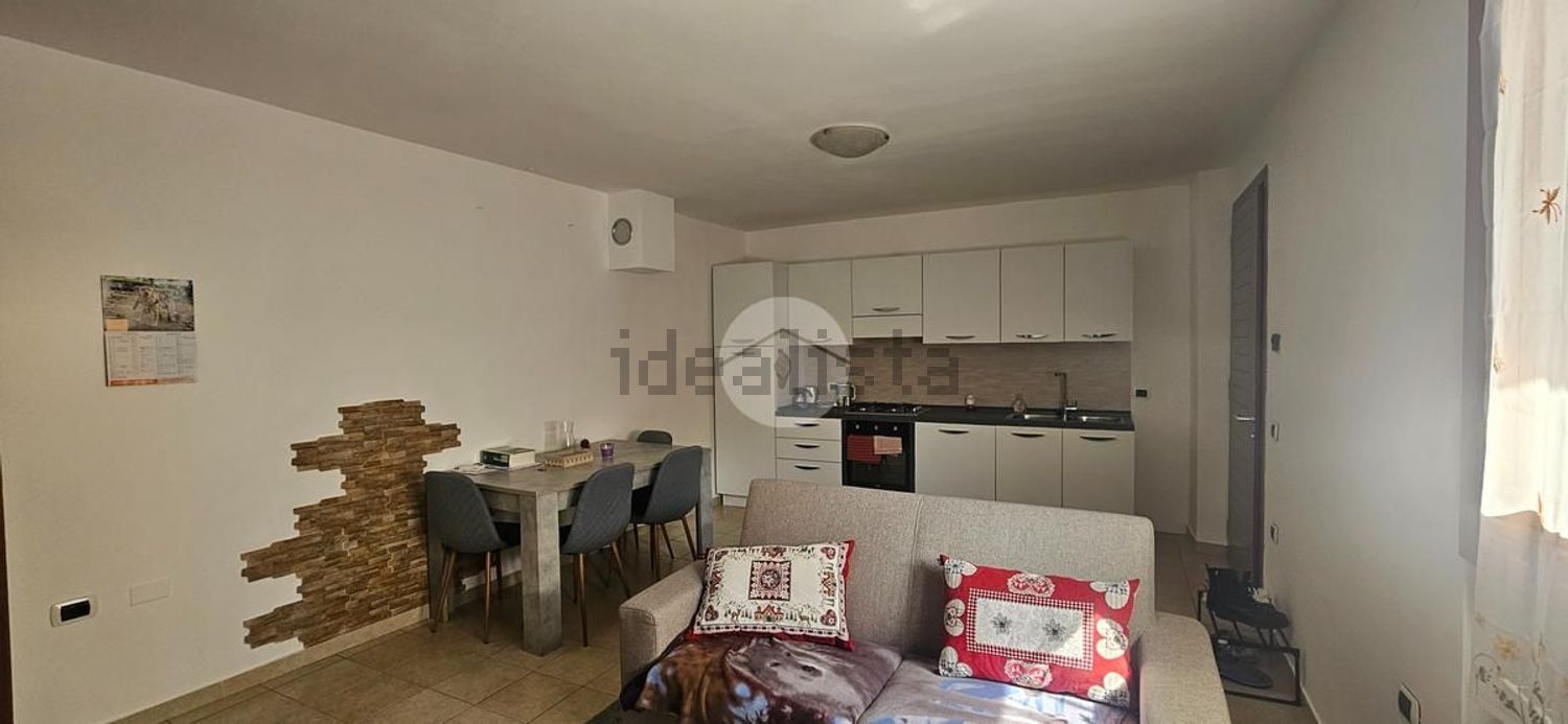 casa indipendente in vendita a Piancogno