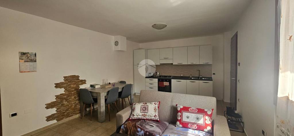 casa indipendente in vendita a Piancogno