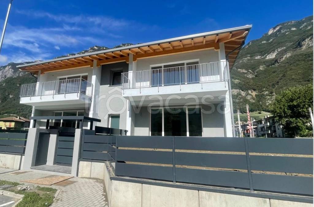 appartamento in vendita a Piancogno in zona Piamborno