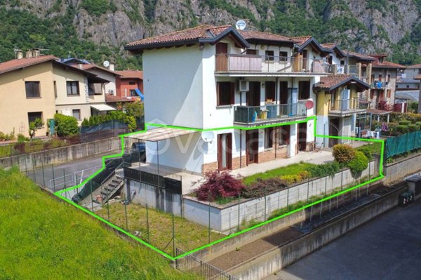 appartamento in vendita a Piancogno in zona Piamborno