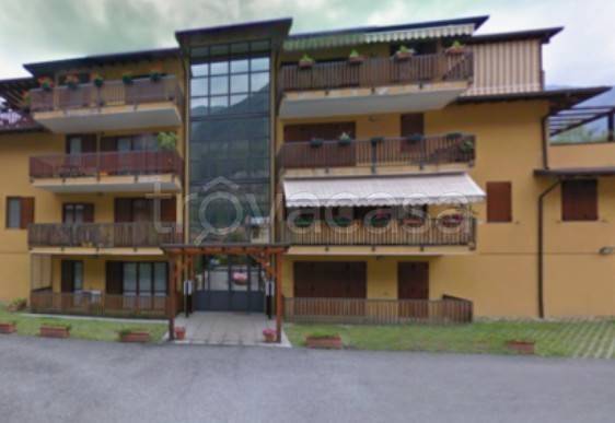 appartamento in vendita a Piancogno in zona Piamborno