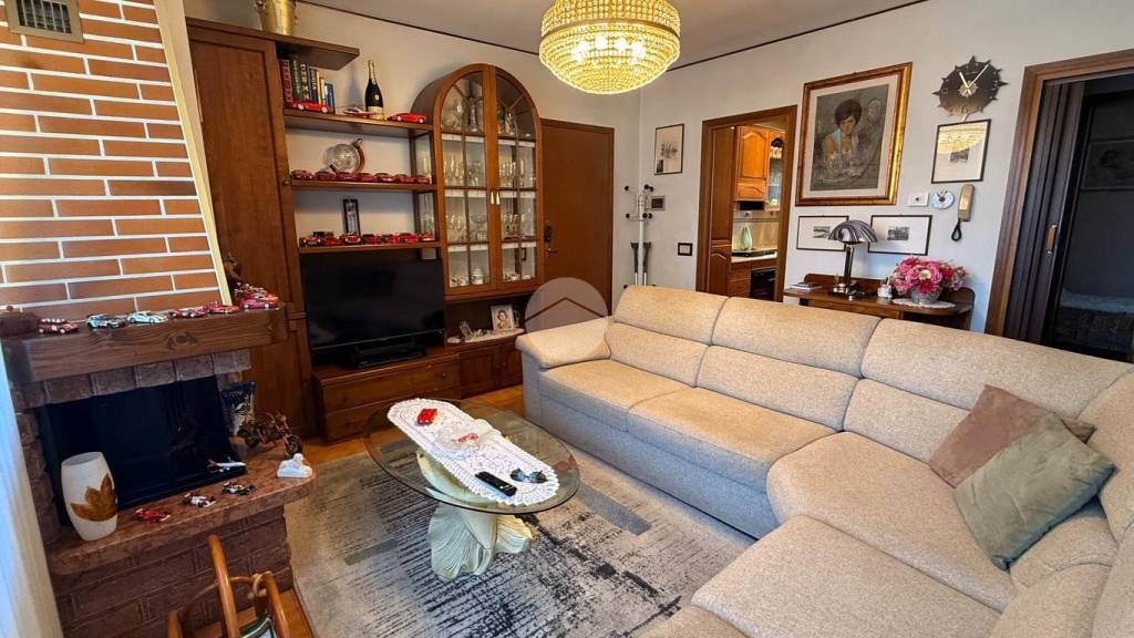 appartamento in vendita a Piancogno in zona Piamborno